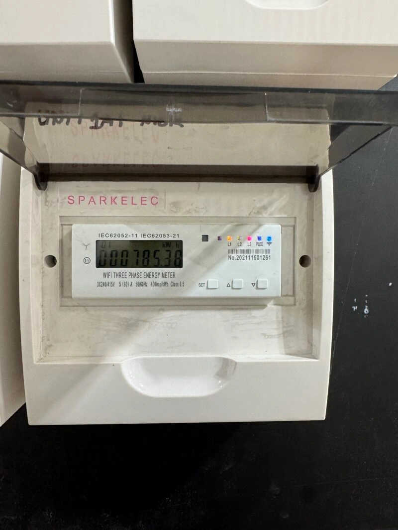 three-phase-energy-meter-installation-sparkelec ceiling fan installations chipping norton, moorebank, liverpool, sutherland shire, sydney